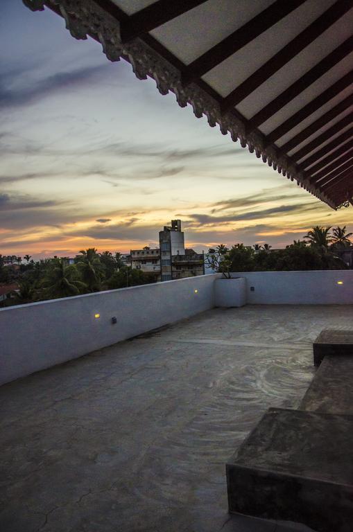 Binnacle Negombo Exterior photo