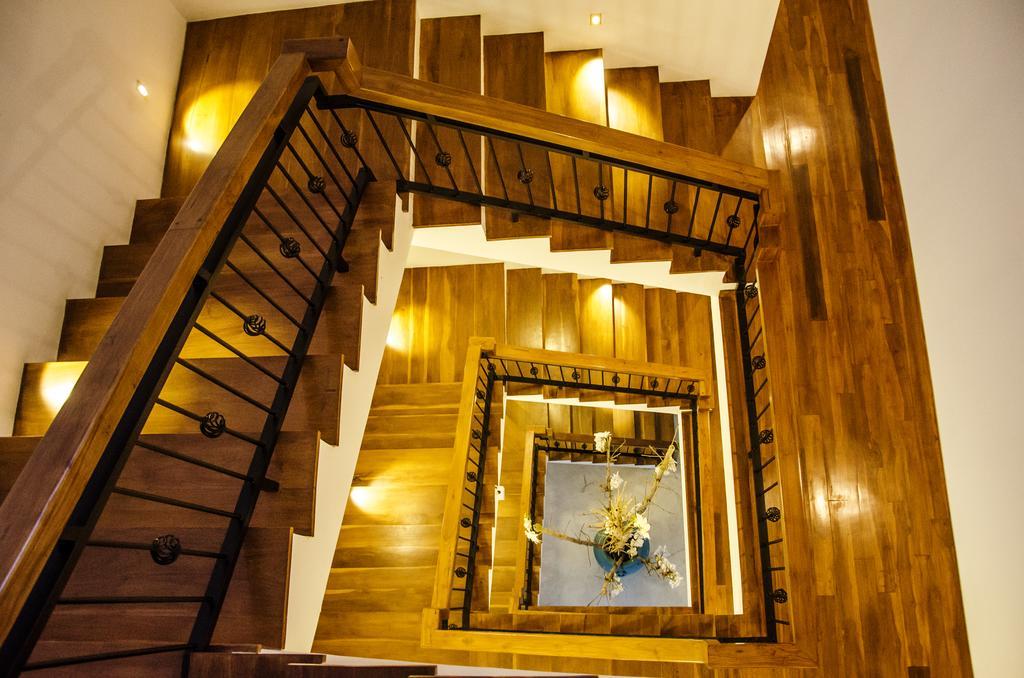Binnacle Negombo Exterior photo