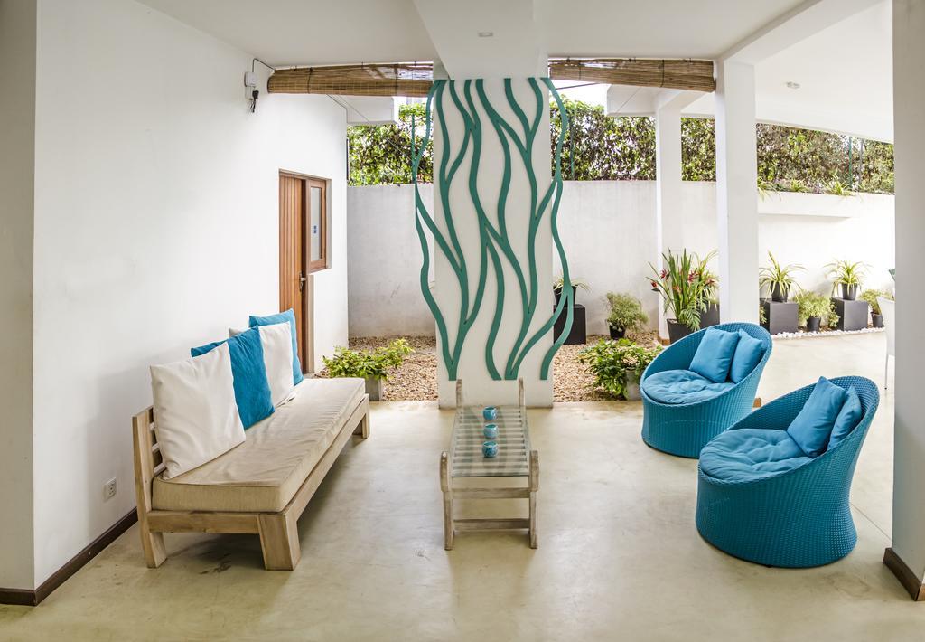 Binnacle Negombo Exterior photo