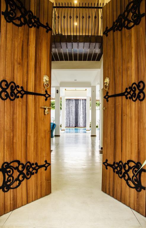 Binnacle Negombo Exterior photo