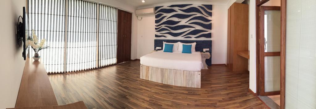 Binnacle Negombo Room photo