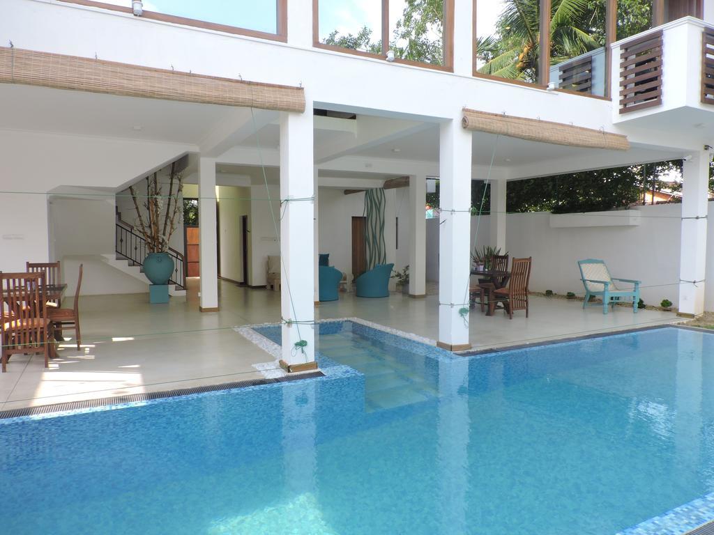 Binnacle Negombo Exterior photo