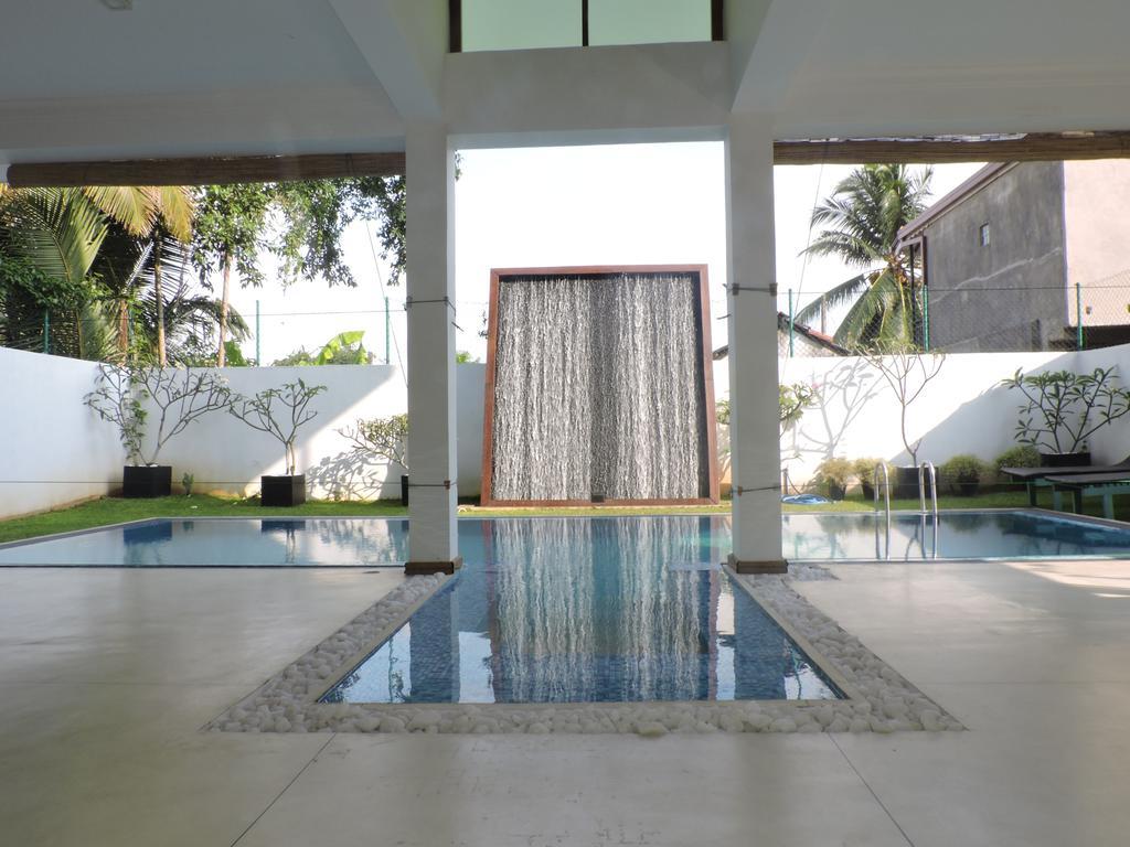 Binnacle Negombo Exterior photo