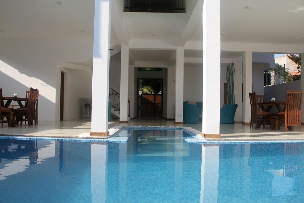 Binnacle Negombo Exterior photo