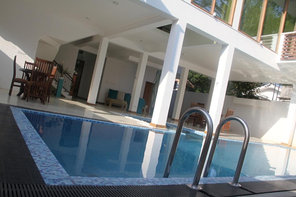 Binnacle Negombo Exterior photo